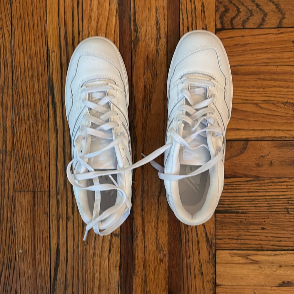 New Balance 550, white, 9.5 medium